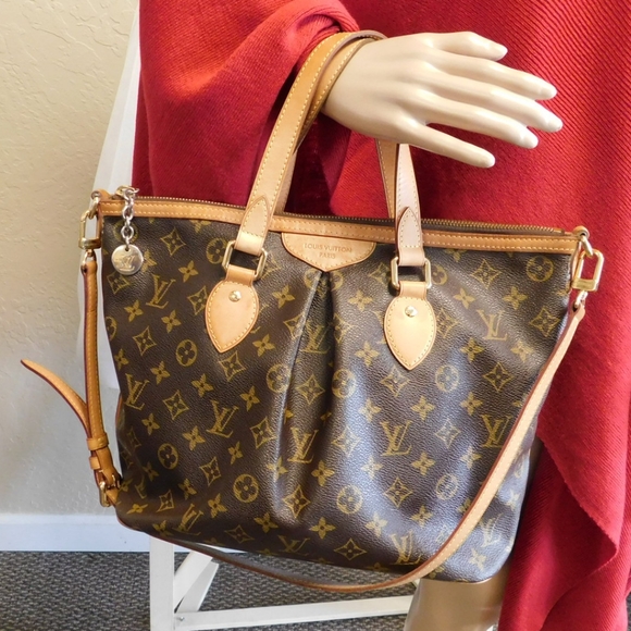 Louis Vuitton Handbags - Luis Vuitton pallermo MM(sold in store)